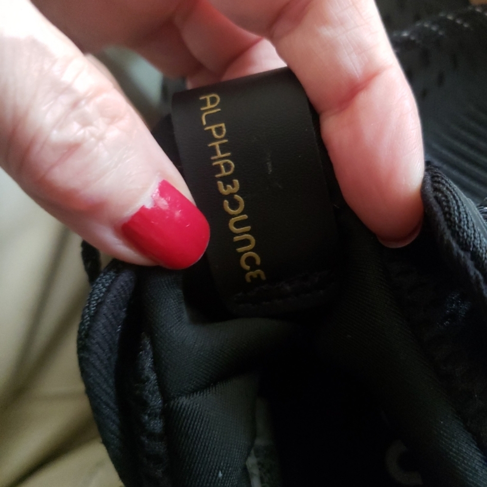 Adidas Men's Black Sneakers with Gold Accents - Picture 4 of 7